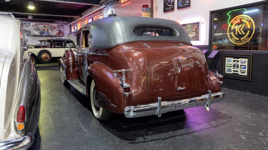 1938 Cadillac - Image 9 of 31