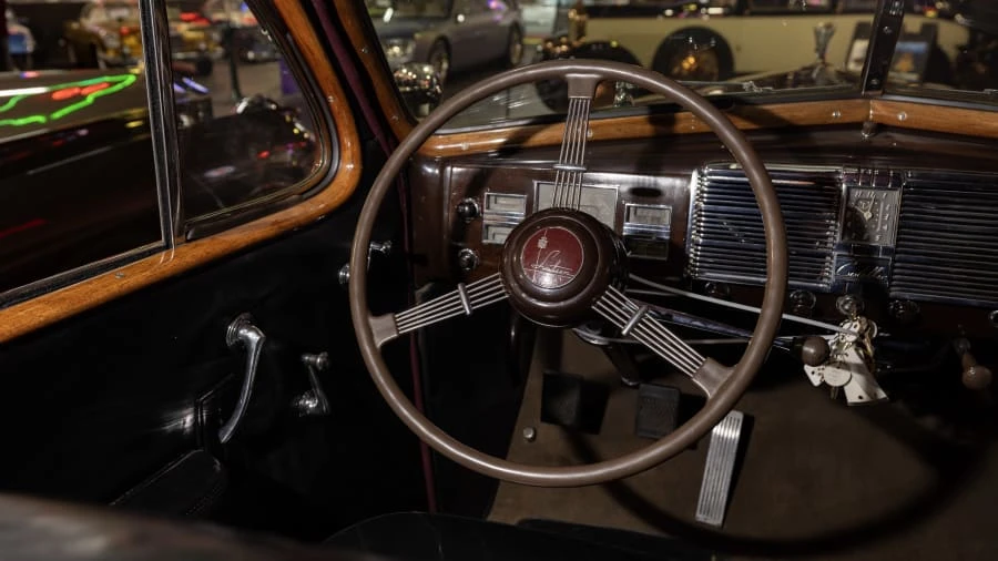 1938 Cadillac - Image 23 of 31