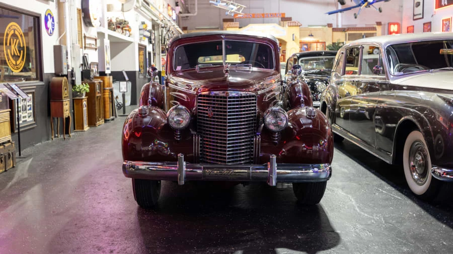 1938 Cadillac - Image 3 of 31