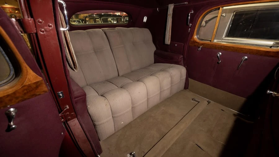 1938 Cadillac - Image 28 of 31