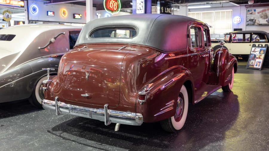 1938 Cadillac - Image 2 of 31