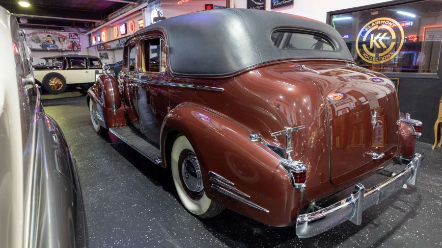 1938 Cadillac - Image 12 of 31