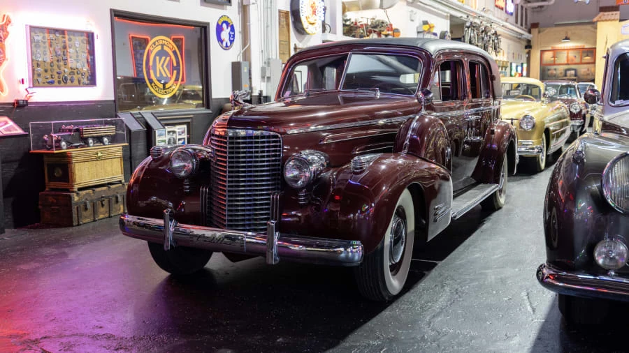 1938 Cadillac - Image 5 of 31