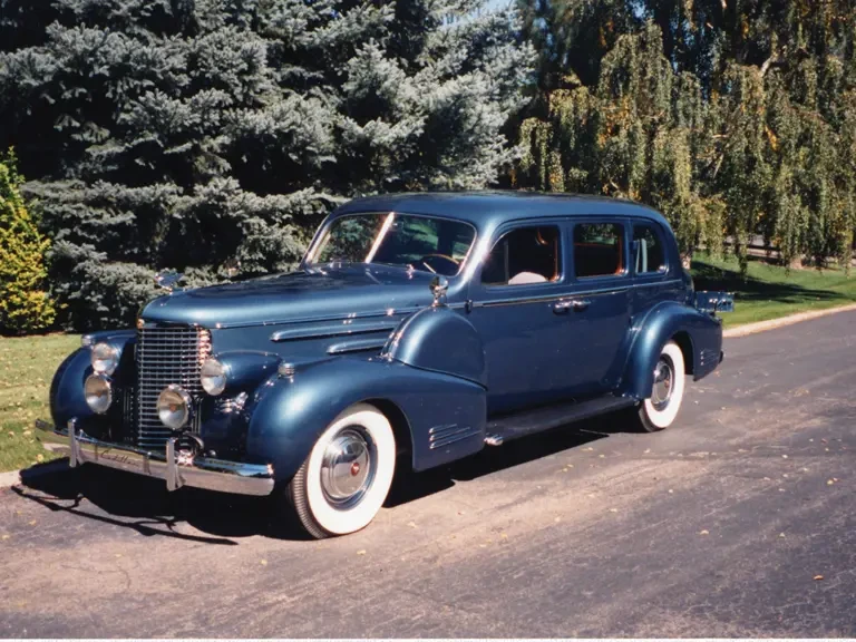1938 Cadillac Series 70 & 75 - Image 3 of 3