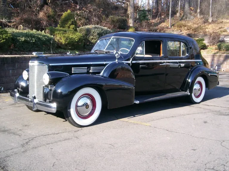 1938 Cadillac Sixty Special - Image 2 of 5