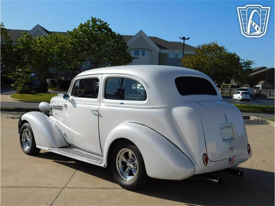 1938 Chevrolet Standard & Master & Master Deluxe & Special Deluxe - Image 6 of 31