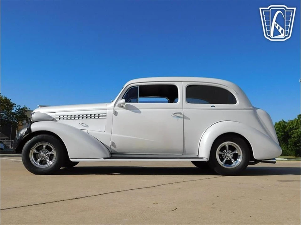 1938 Chevrolet Standard & Master & Master Deluxe & Special Deluxe - Image 24 of 31