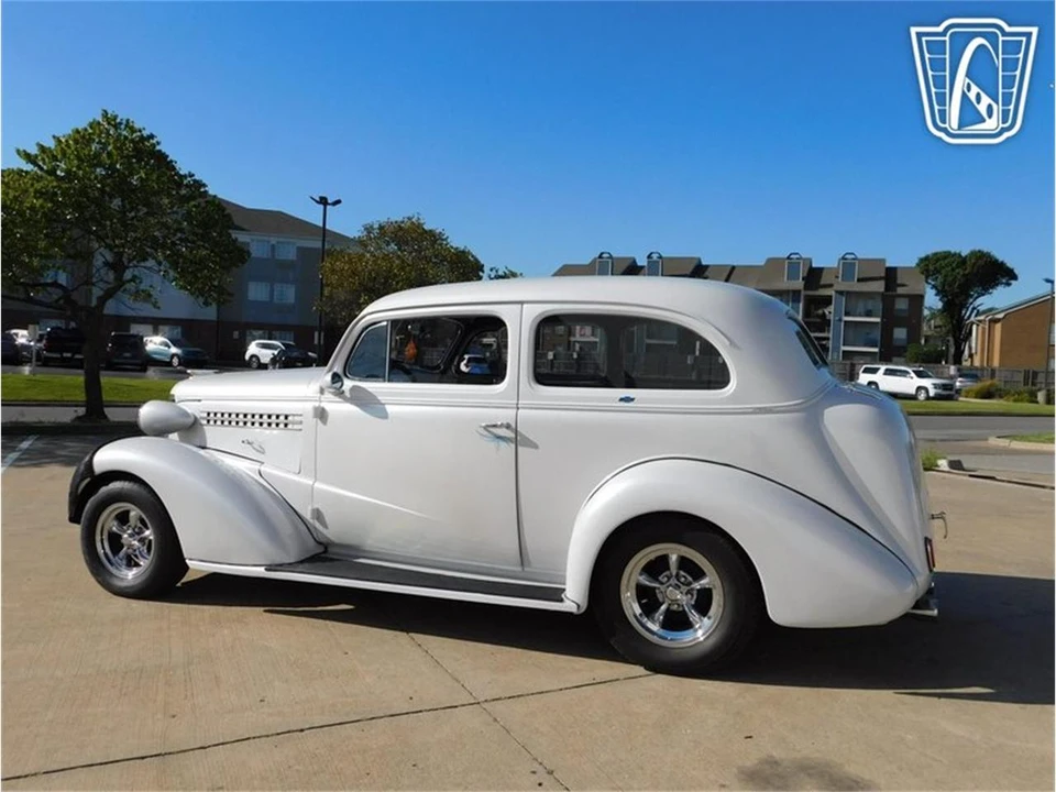 1938 Chevrolet Standard & Master & Master Deluxe & Special Deluxe - Image 5 of 31