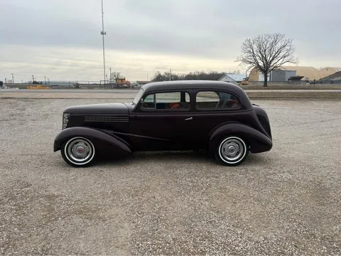1938 Chevrolet Master Deluxe 2 Door Sedan