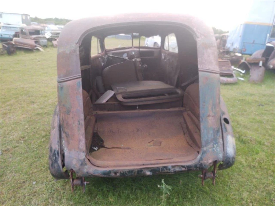1938 Chevrolet Standard & Master & Master Deluxe & Special Deluxe - Image 4 of 10