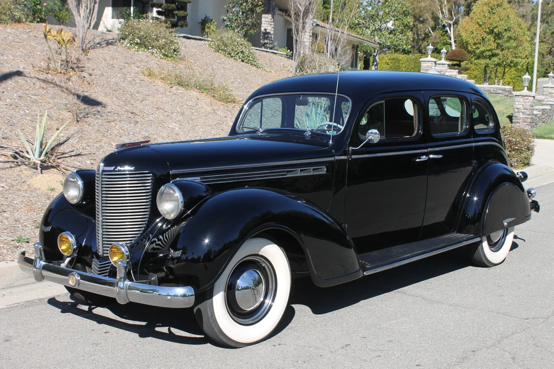 1938 Chrysler Imperial Pre-War - Image 2 of 31