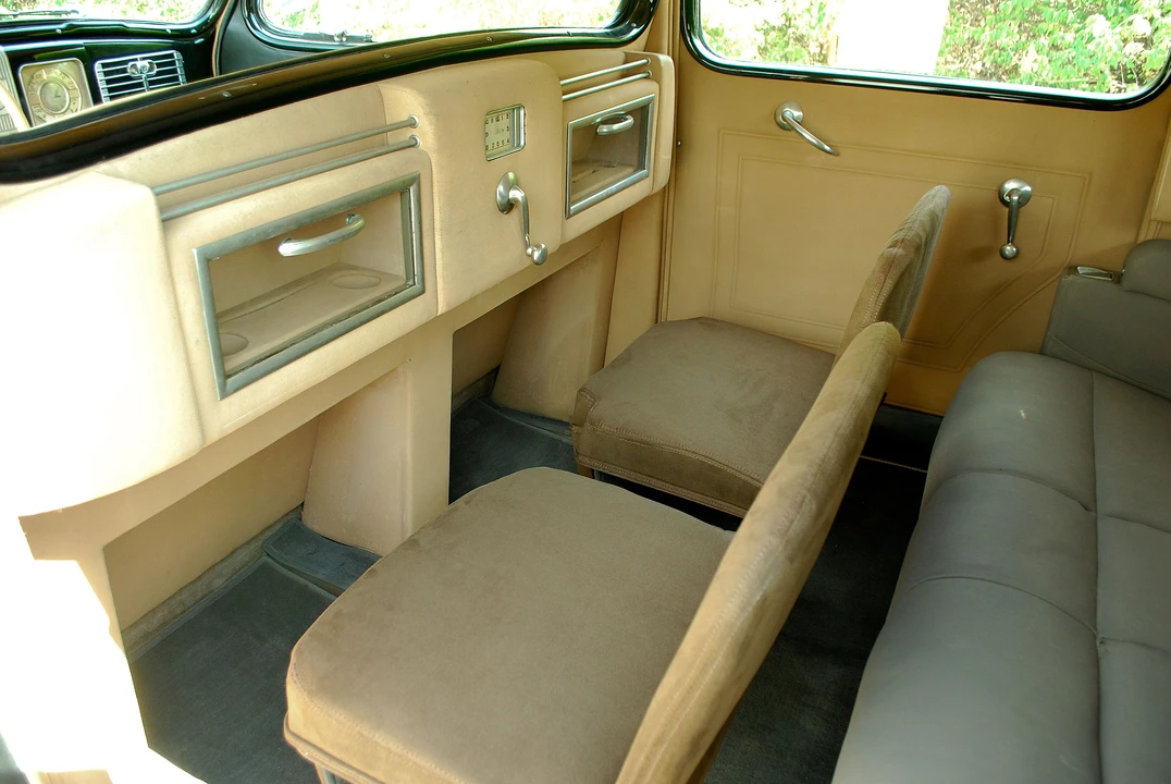 1938 Chrysler Imperial Pre-War - Image 5 of 7
