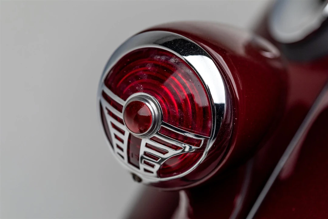1938 DeSoto - Image 19 of 31
