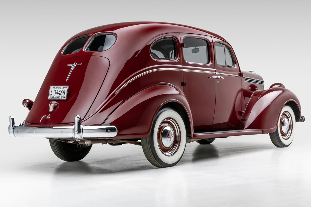 1938 DeSoto - Image 8 of 31