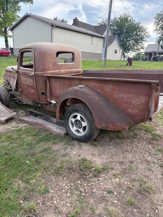 Dodge L/M/R Series - Image 2 of 9
