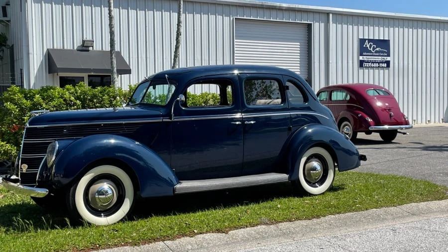 1938 Ford Standard & Deluxe & Super Deluxe - Image 3 of 7