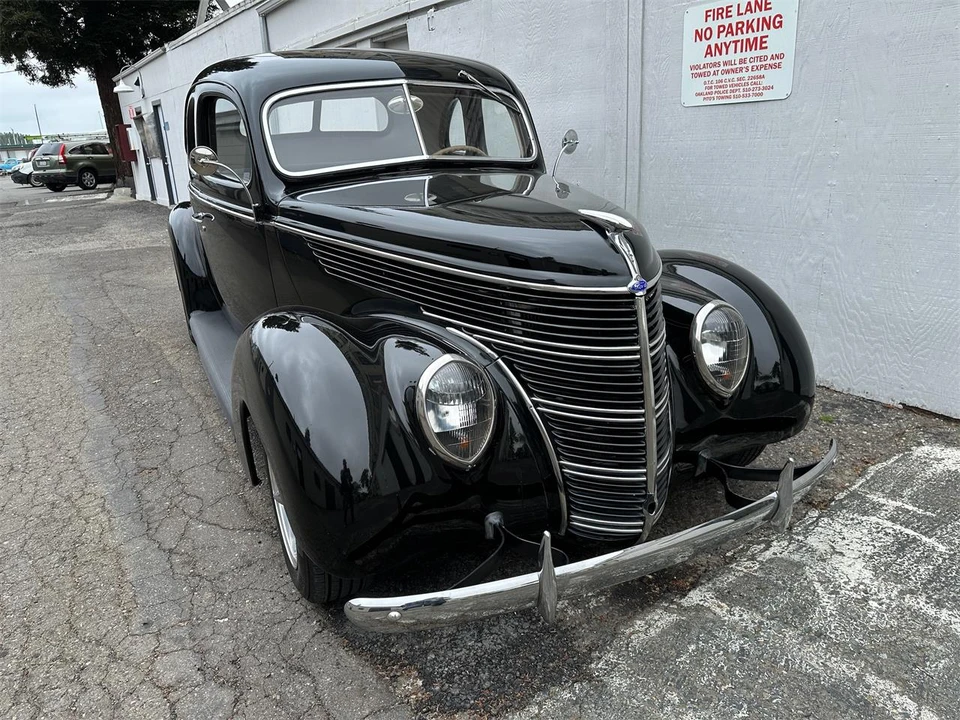 1938 Ford Standard & Deluxe & Super Deluxe - Image 6 of 31
