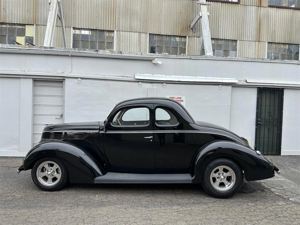 1938 Ford Standard & Deluxe & Super Deluxe - Image 10 of 31