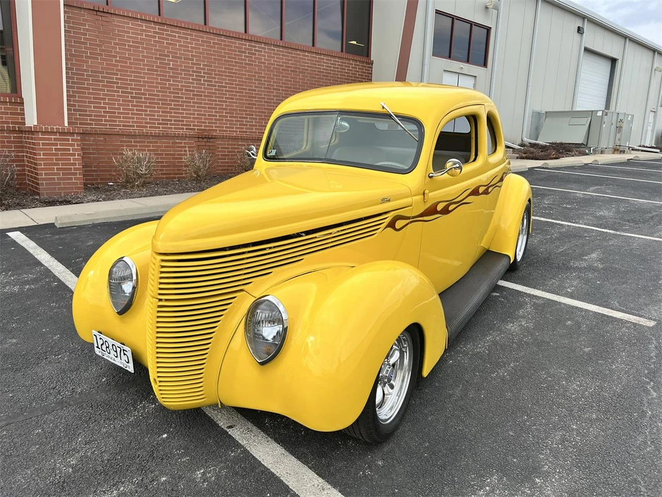 1938 Ford Standard & Deluxe & Super Deluxe - Image 5 of 31