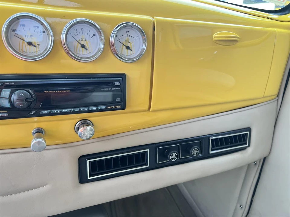 1938 Ford Standard & Deluxe & Super Deluxe - Image 23 of 31