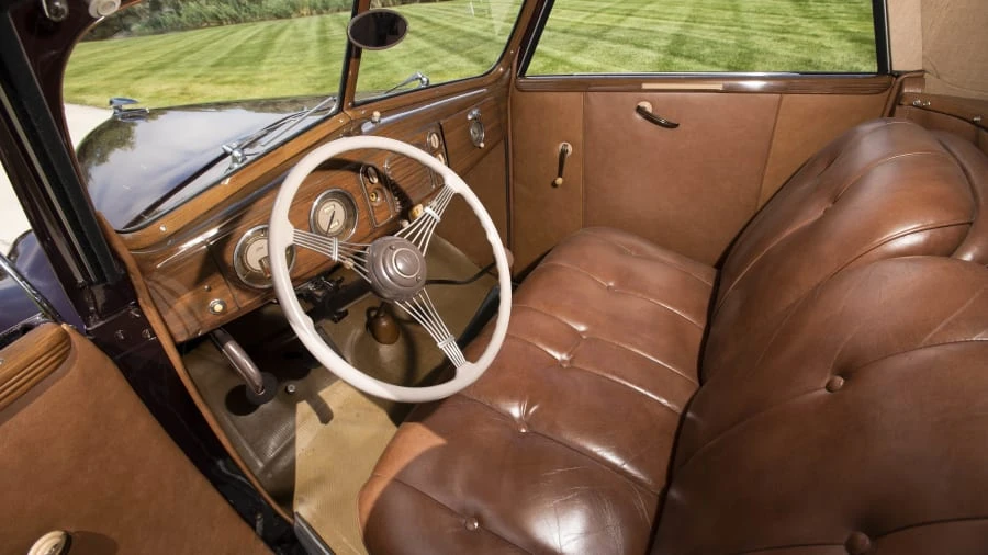 1938 Ford Standard & Deluxe & Super Deluxe - Image 4 of 12