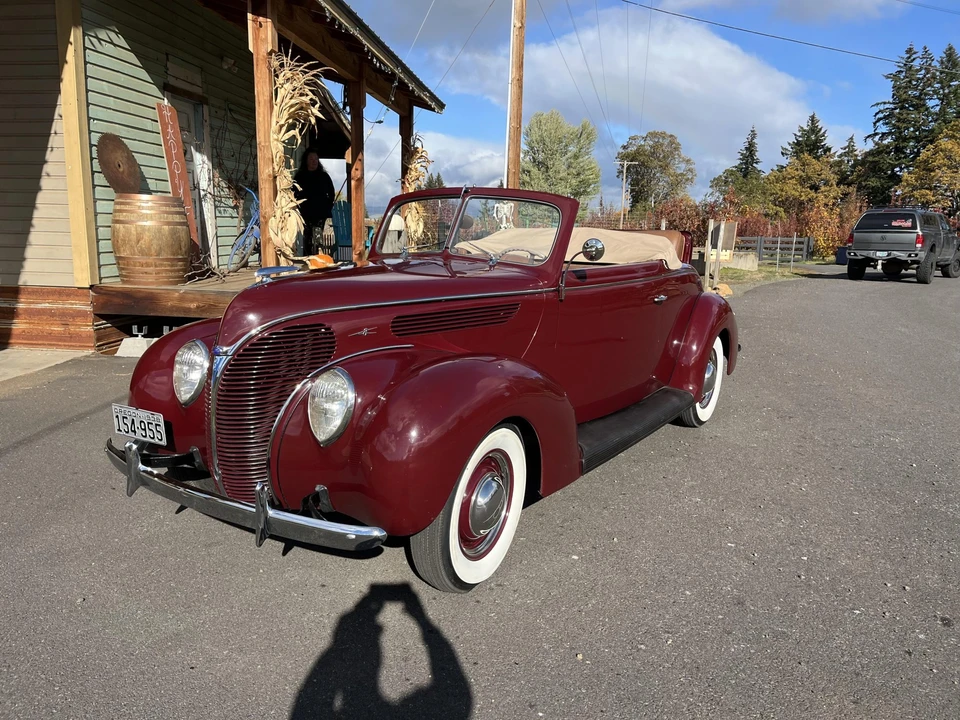 1938 Ford Standard & Deluxe & Super Deluxe - Image 2 of 31