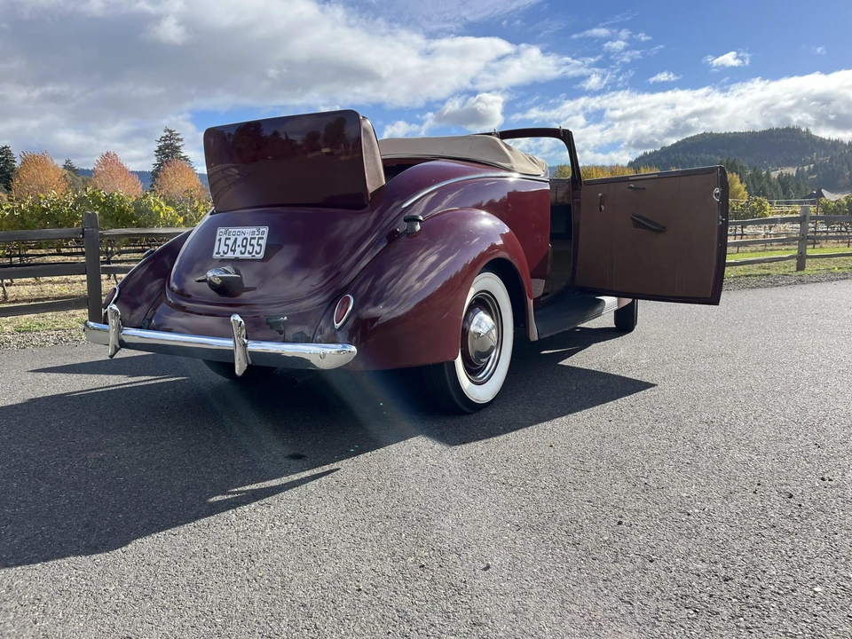 1938 Ford Standard & Deluxe & Super Deluxe - Image 28 of 31