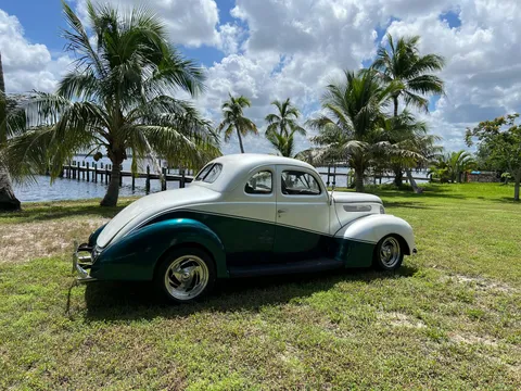 1938 Ford Deluxe Coupe