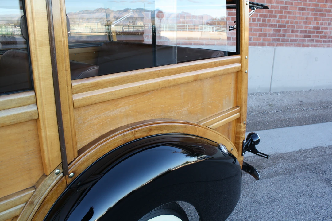1938 Ford Standard & Deluxe & Super Deluxe - Image 27 of 31