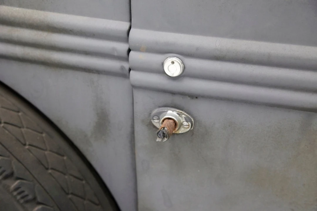 1938 Ford Standard & Deluxe & Super Deluxe - Image 21 of 31