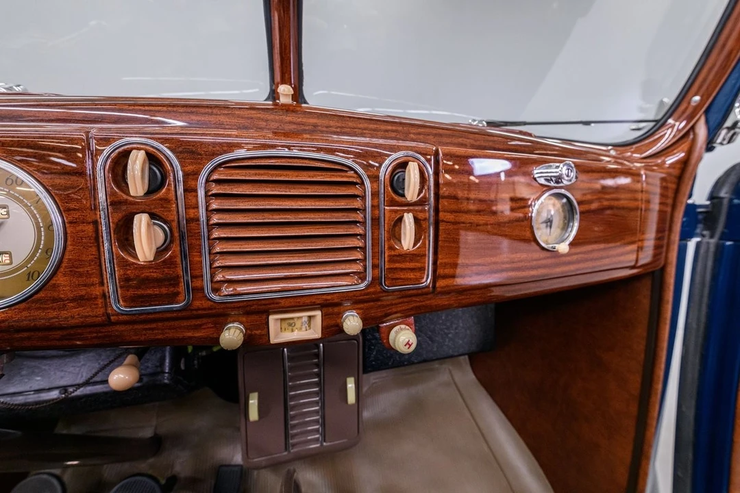 1938 Ford Standard & Deluxe & Super Deluxe - Image 24 of 31
