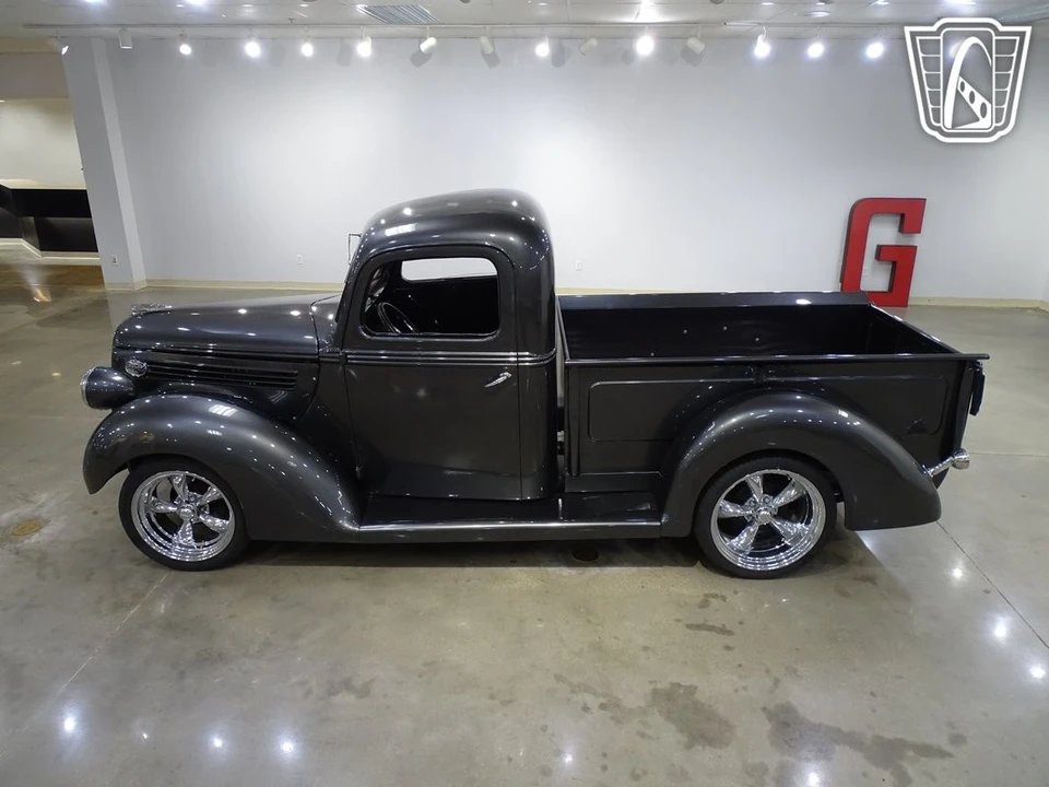 1938 Ford Pickup (1937-1939) - Image 6 of 12