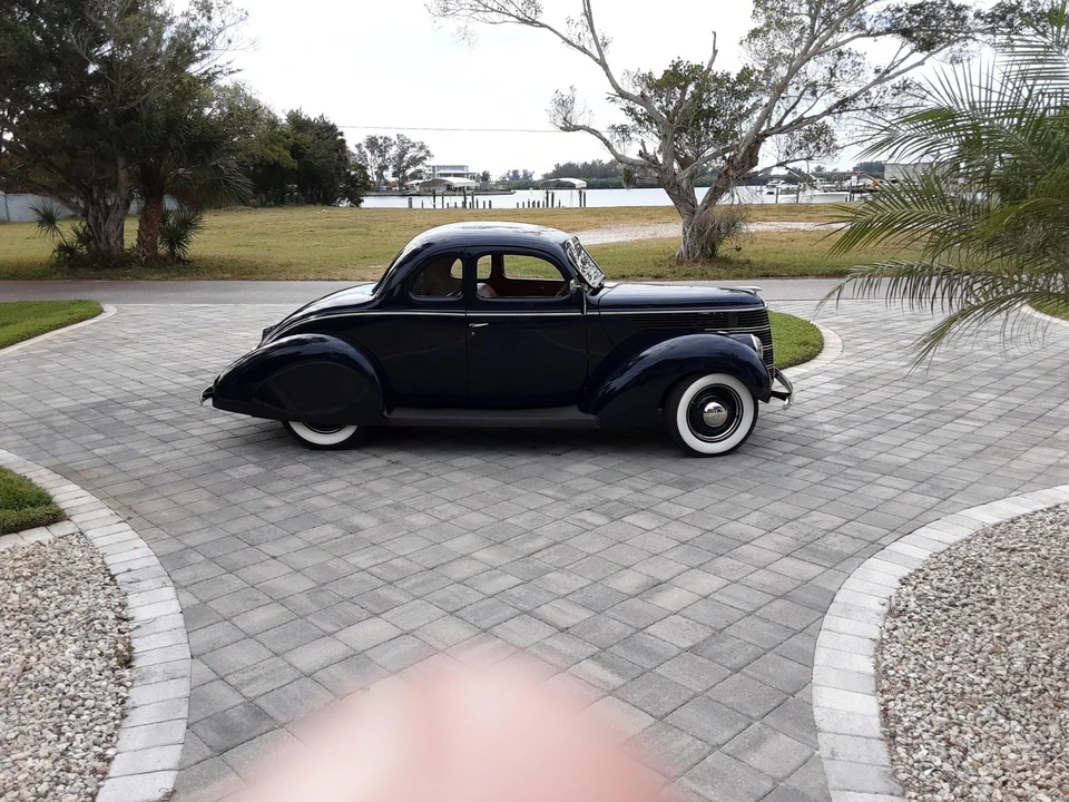 1938 Ford Standard & Deluxe & Super Deluxe - Image 4 of 31