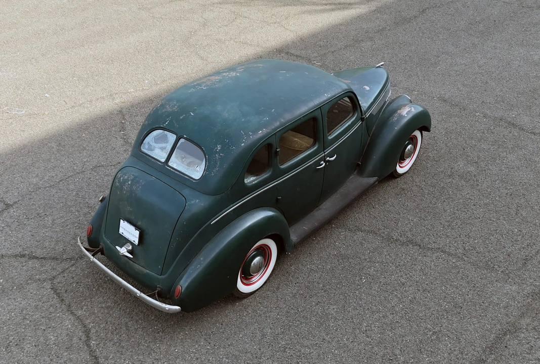 1938 Ford Standard & Deluxe & Super Deluxe - Image 19 of 31