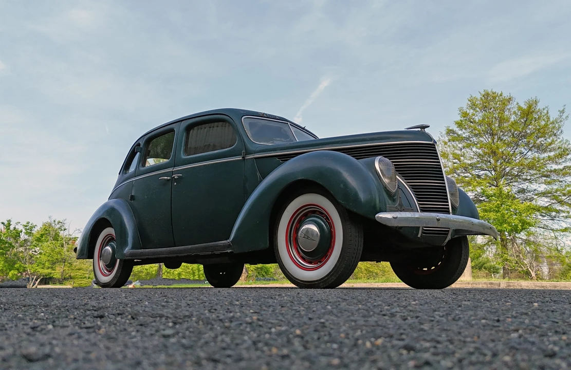 1938 Ford Standard & Deluxe & Super Deluxe - Image 28 of 31
