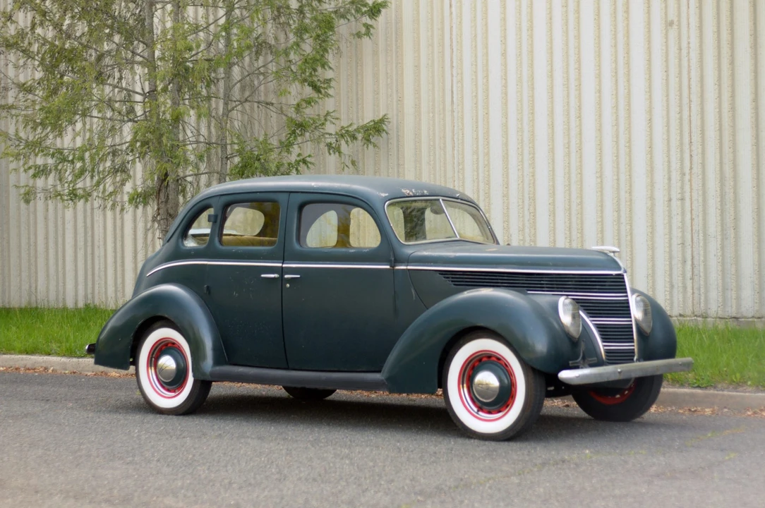 1938 Ford Standard & Deluxe & Super Deluxe - Image 10 of 31