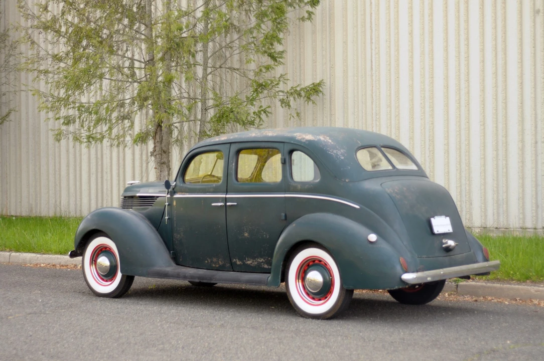 1938 Ford Standard & Deluxe & Super Deluxe - Image 6 of 31