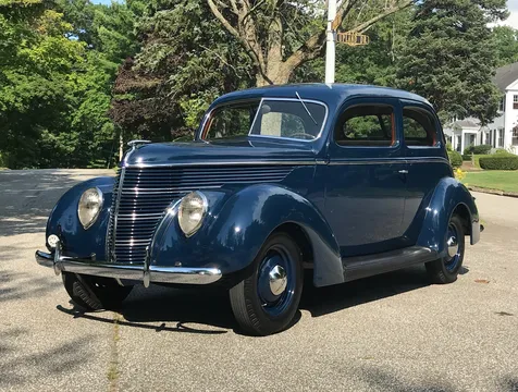 1938 Ford Standard Tudor Sedan