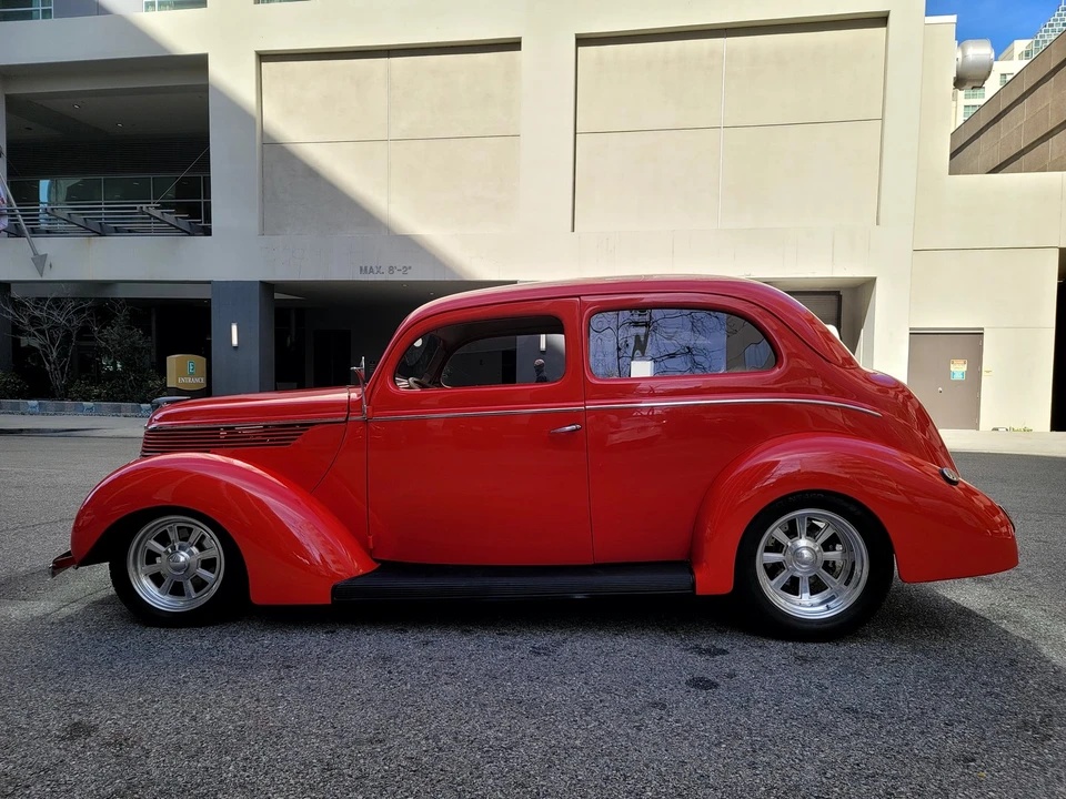 1938 Ford Standard & Deluxe & Super Deluxe - Image 4 of 31