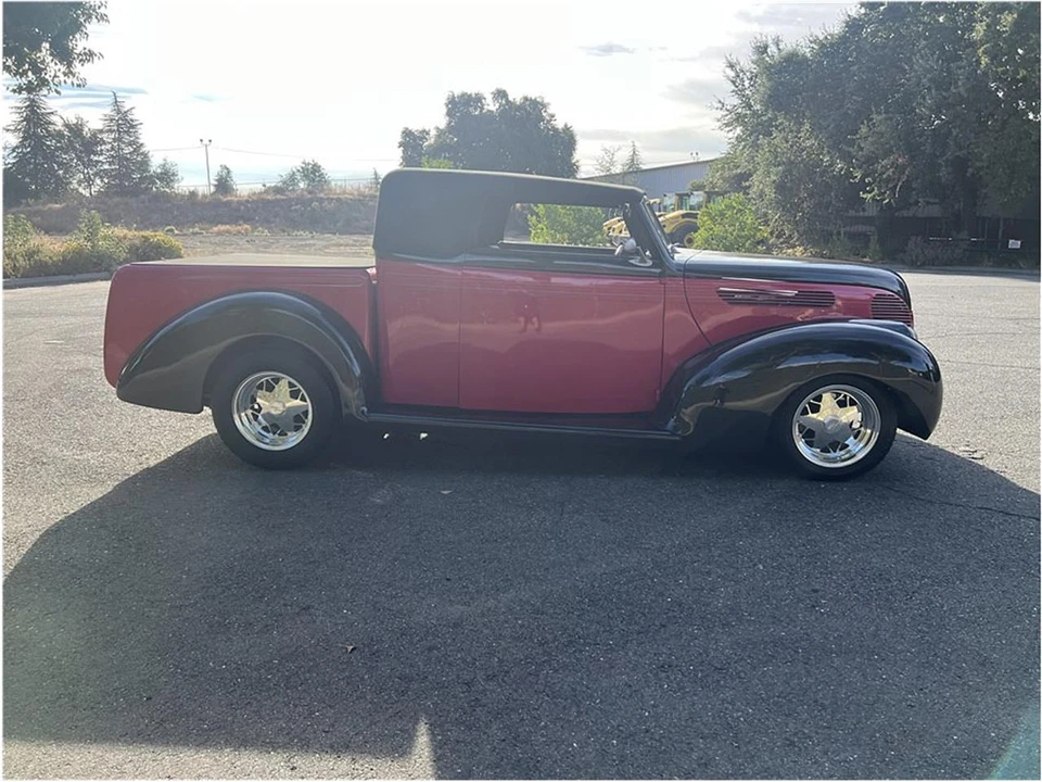 1938 Ford Standard & Deluxe & Super Deluxe - Image 4 of 17