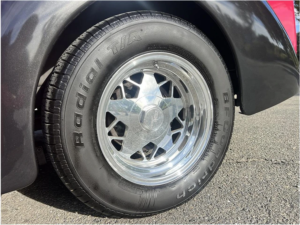 1938 Ford Standard & Deluxe & Super Deluxe - Image 9 of 17