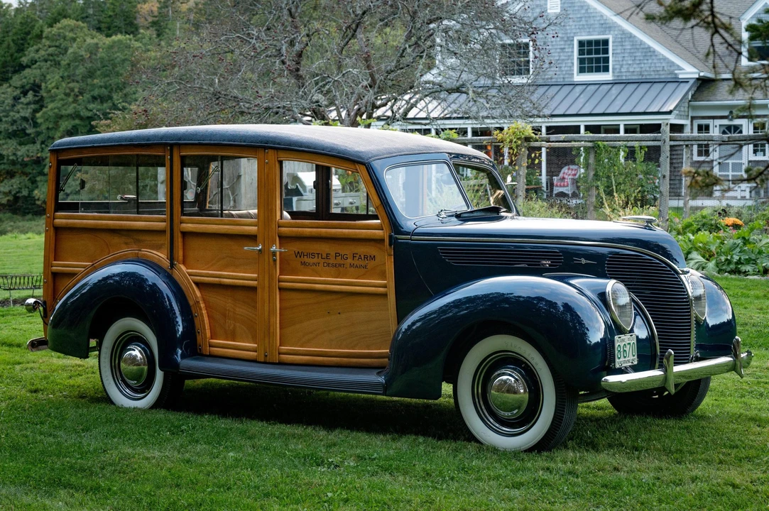 1938 Ford Standard & Deluxe & Super Deluxe - Image 2 of 31