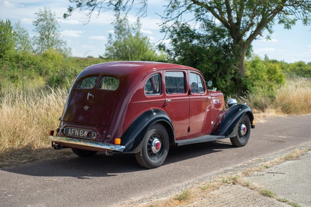 1938 Hillman - Image 2 of 30