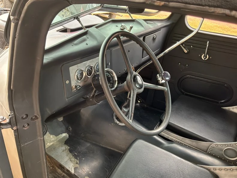 1938 International - Image 21 of 31