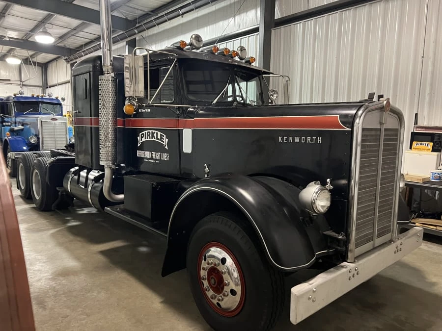 1938 Kenworth - Image 2 of 4