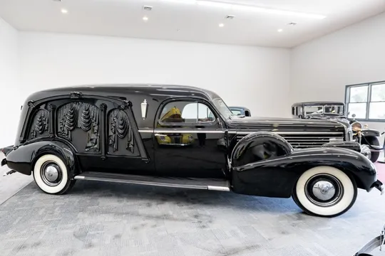 1938 LaSalle Series 50 Damascus Hearse