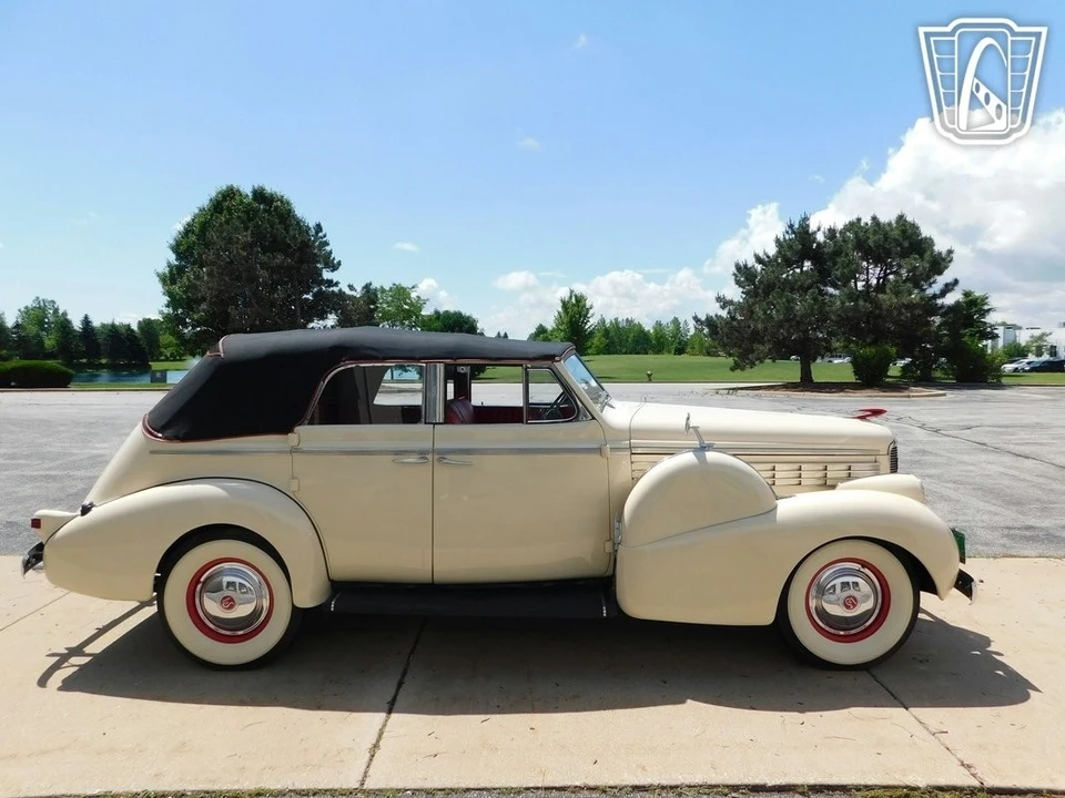 1938 LaSalle Series 50 - Image 8 of 12