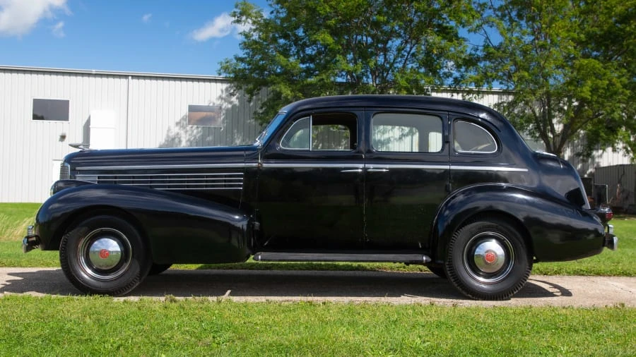 1938 LaSalle Series 50 - Image 2 of 12
