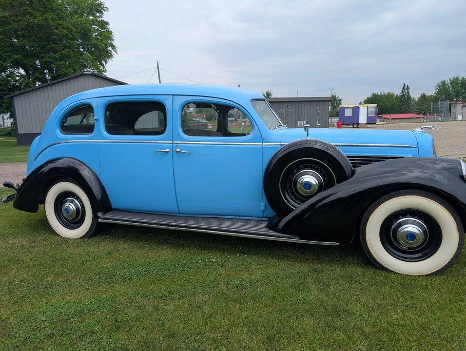 1938 Lincoln Zephyr - Image 16 of 31