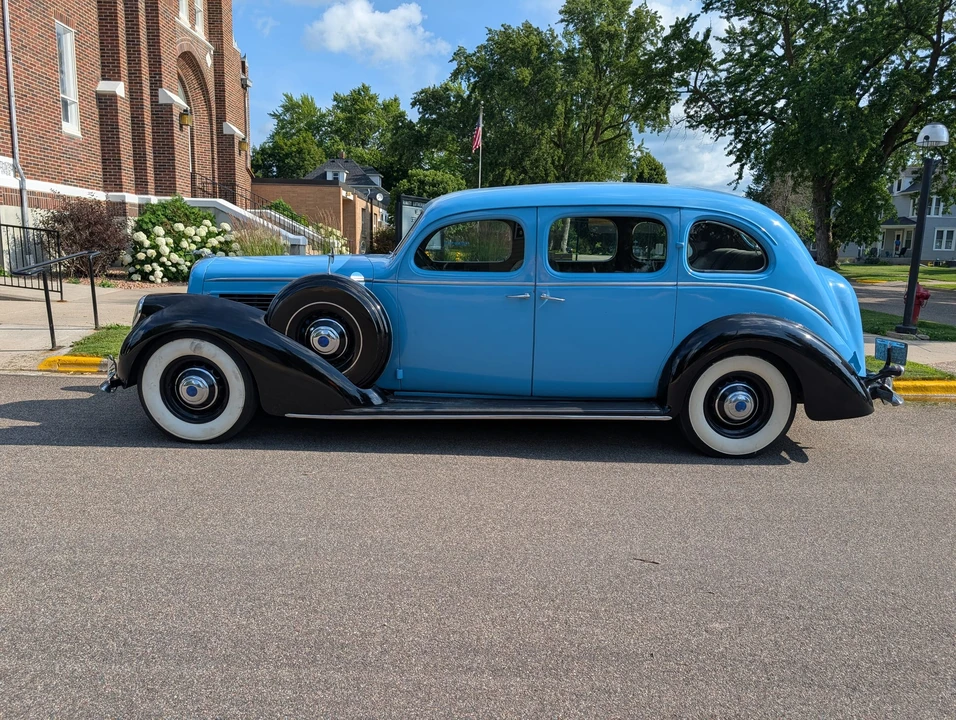 1938 Lincoln Zephyr - Image 5 of 31